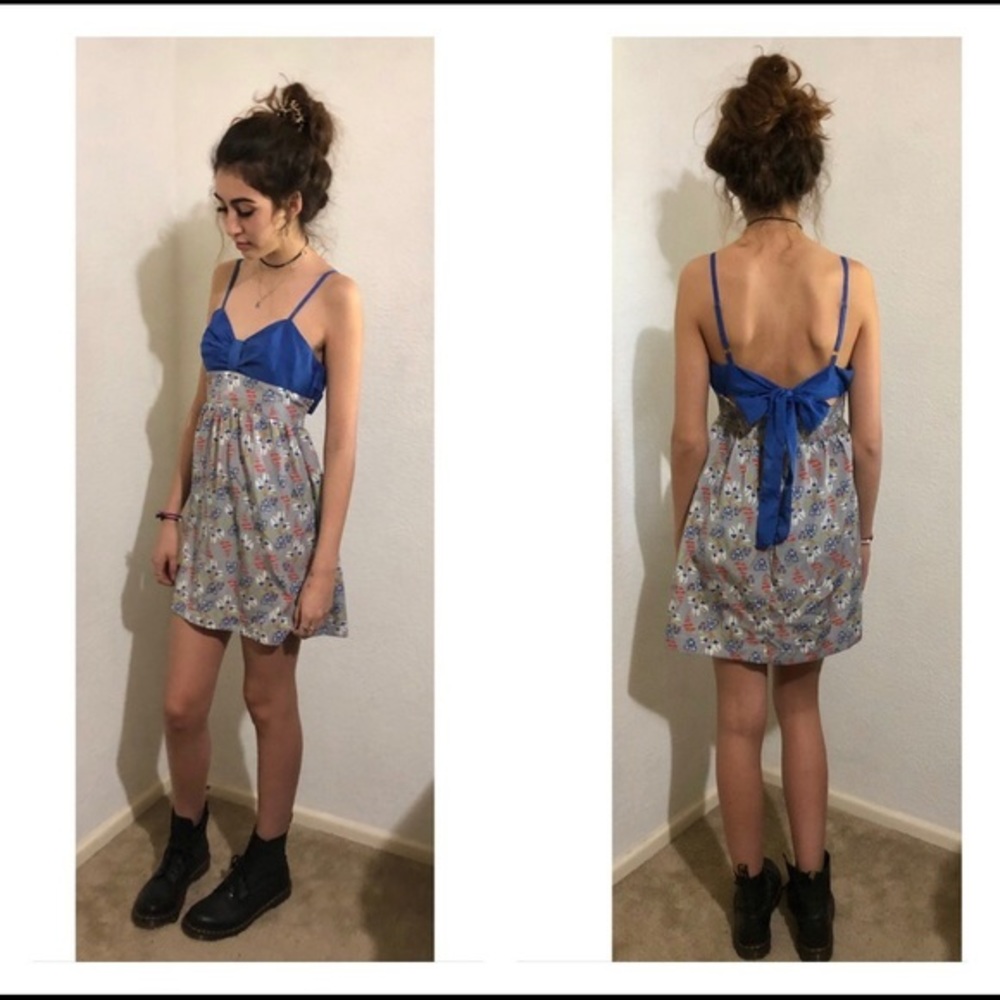Johnny Martinβ Back Bow Tie Sundress Size 7